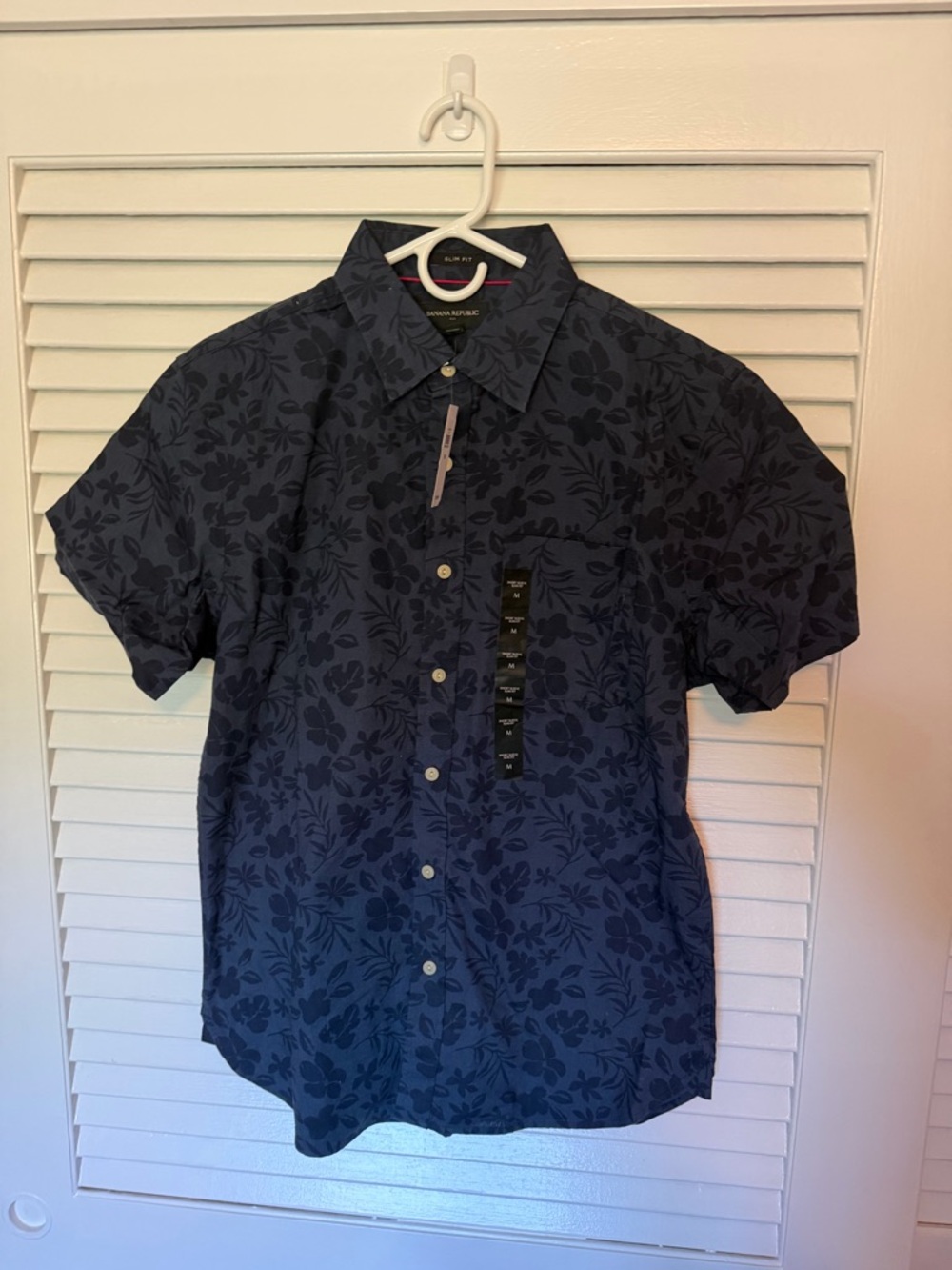 Banana Republic Men’s Dark Navy Floral Button-Down Shirt